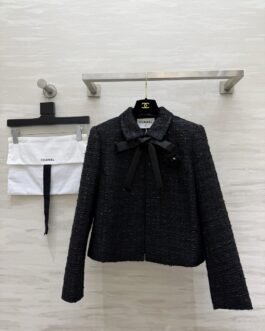 Chanel Veste en tweed à nœud Noir