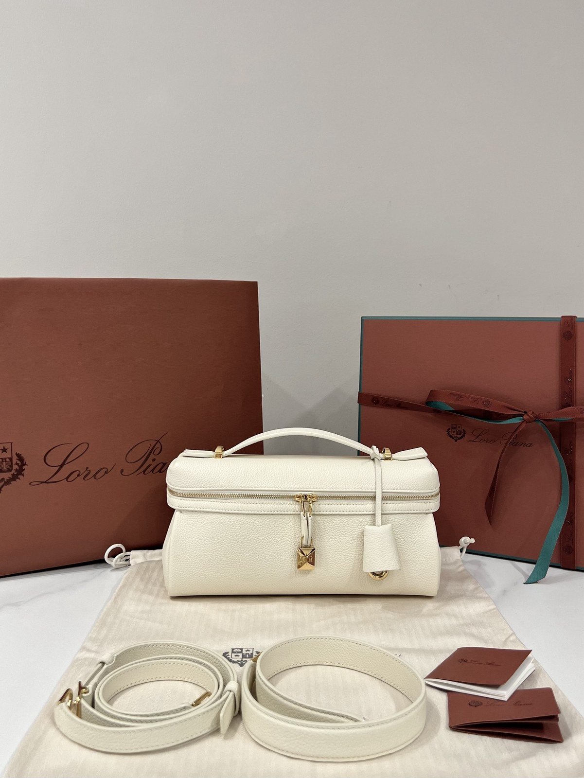Loro Piana Extra Bag L27 Ivoire