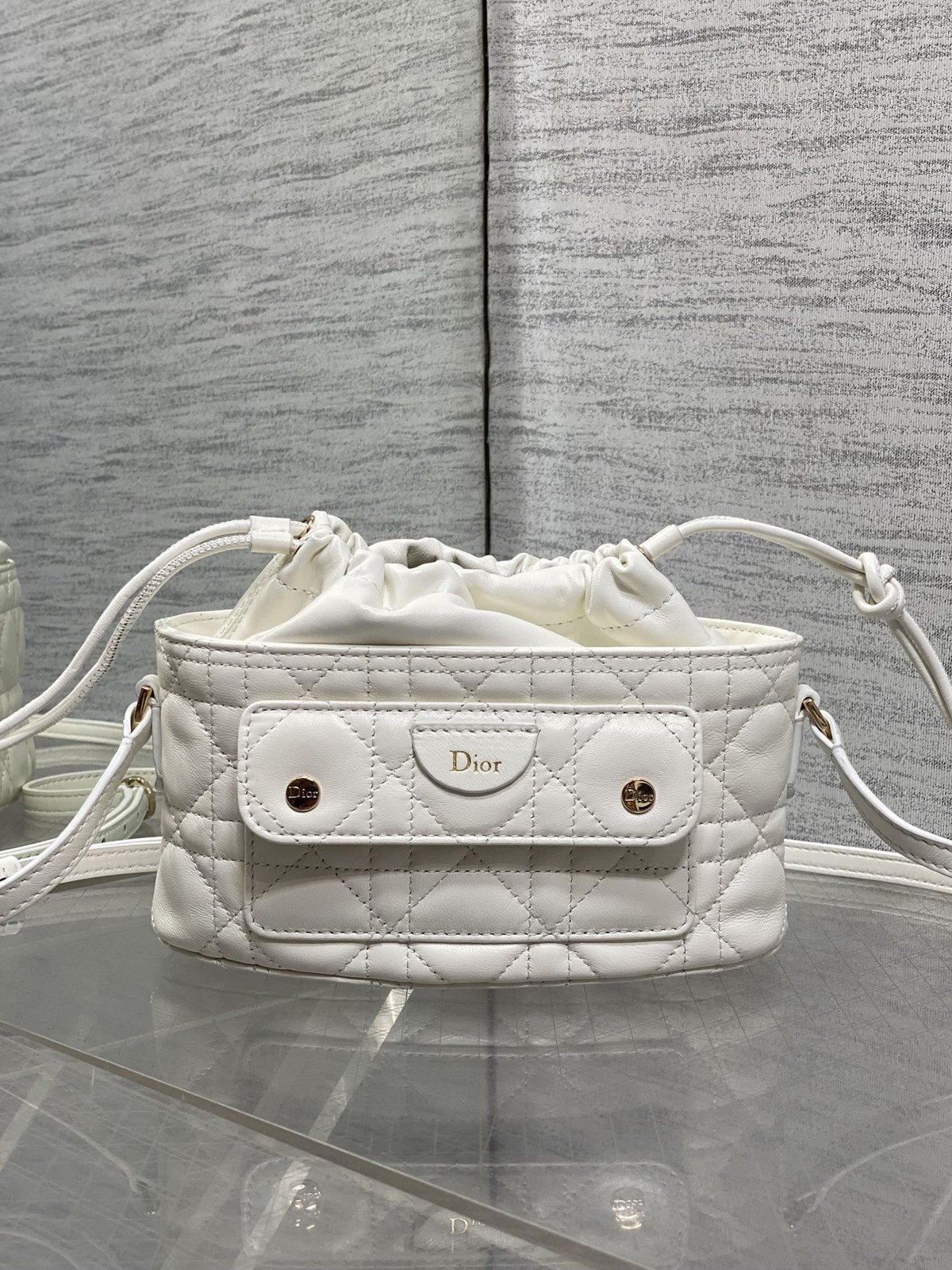 Dior Adiorable Mini Bucket Blanc
