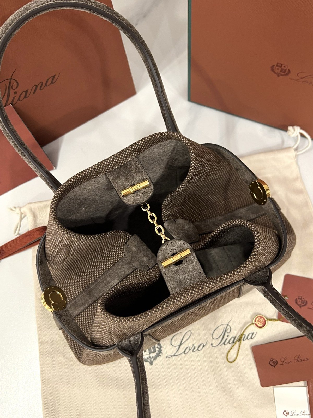 Loro Piana Large Bale Bag Marron et taupe