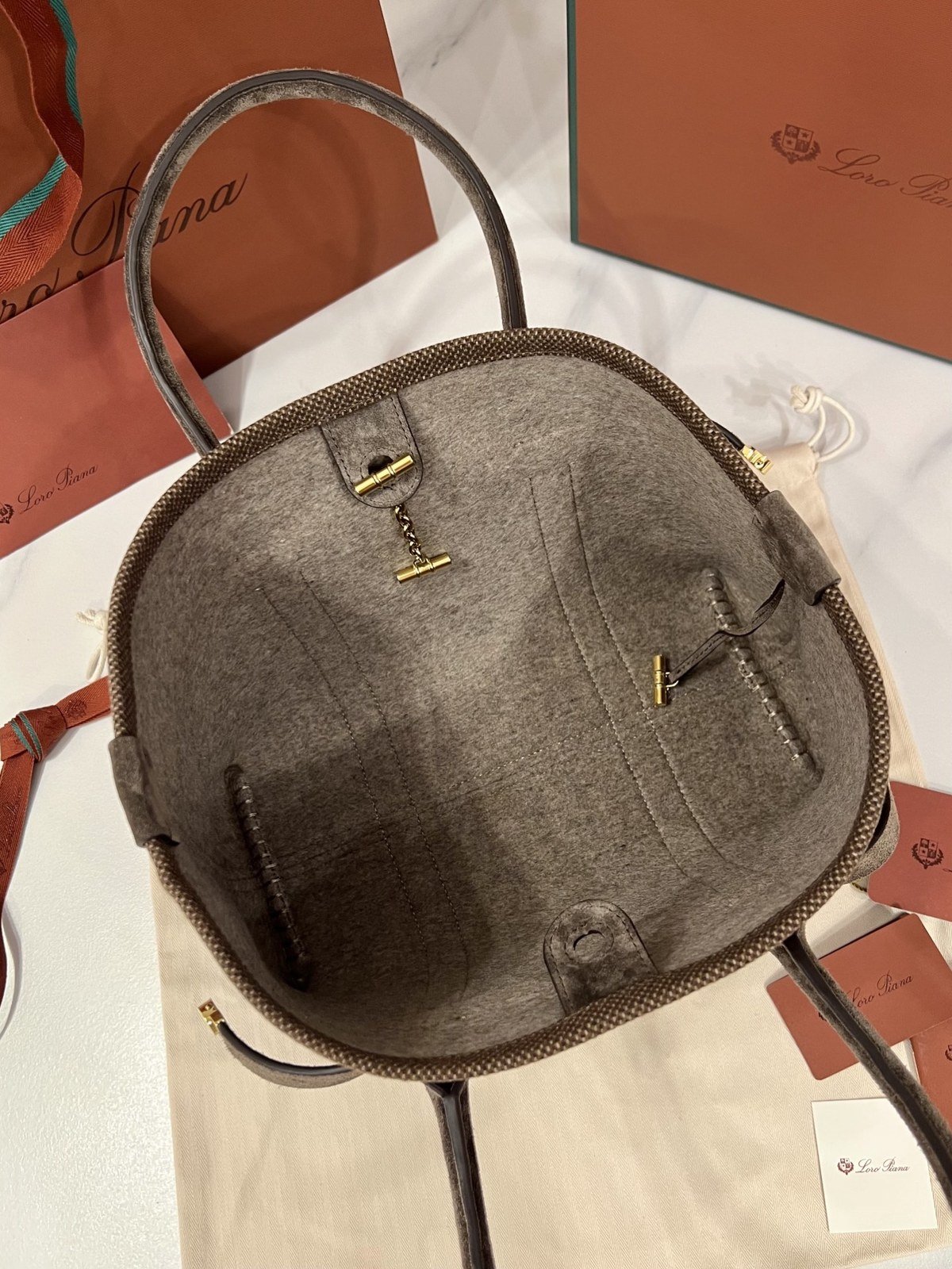Loro Piana Large Bale Bag Marron et taupe