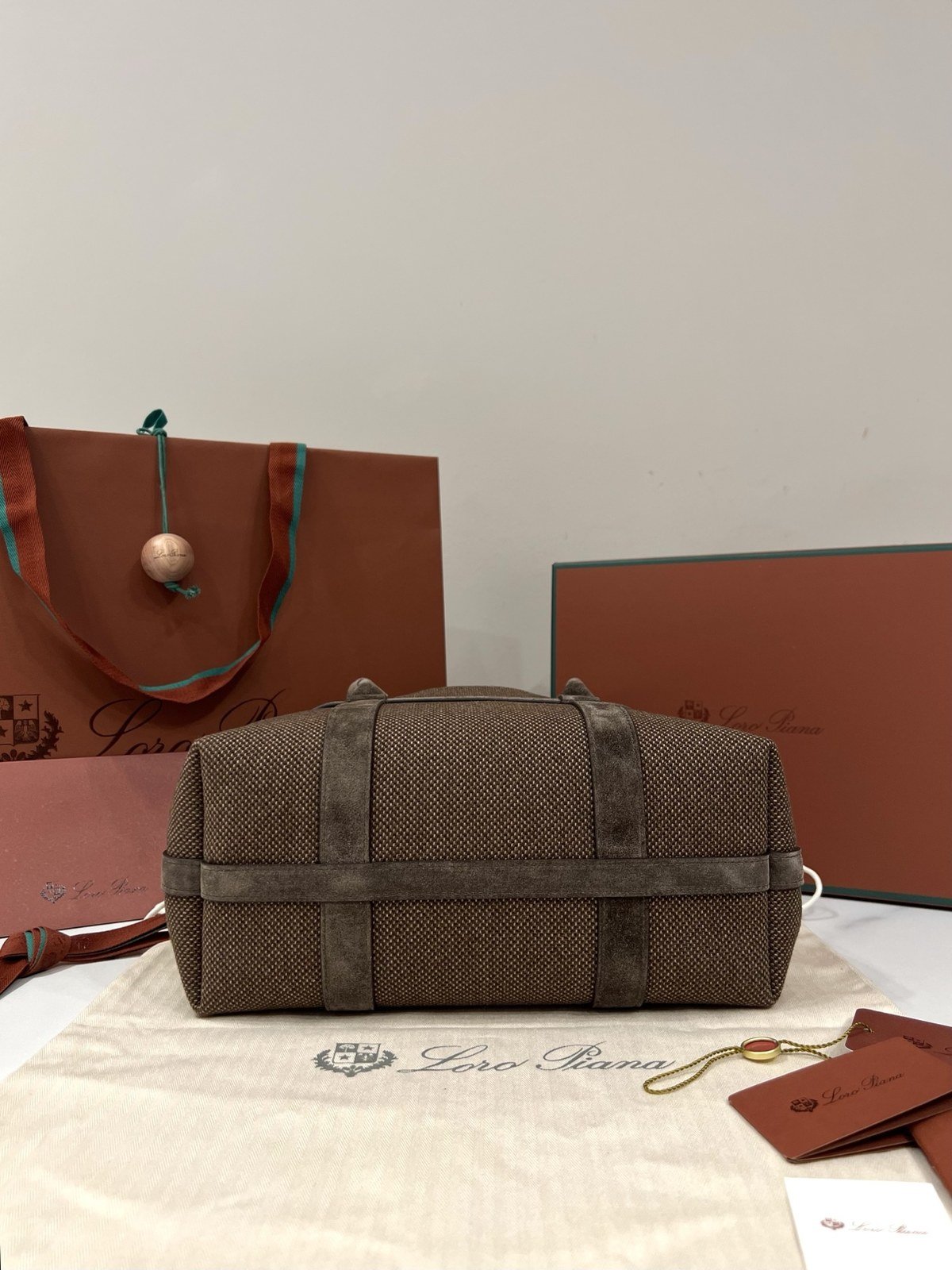 Loro Piana Large Bale Bag Marron et taupe