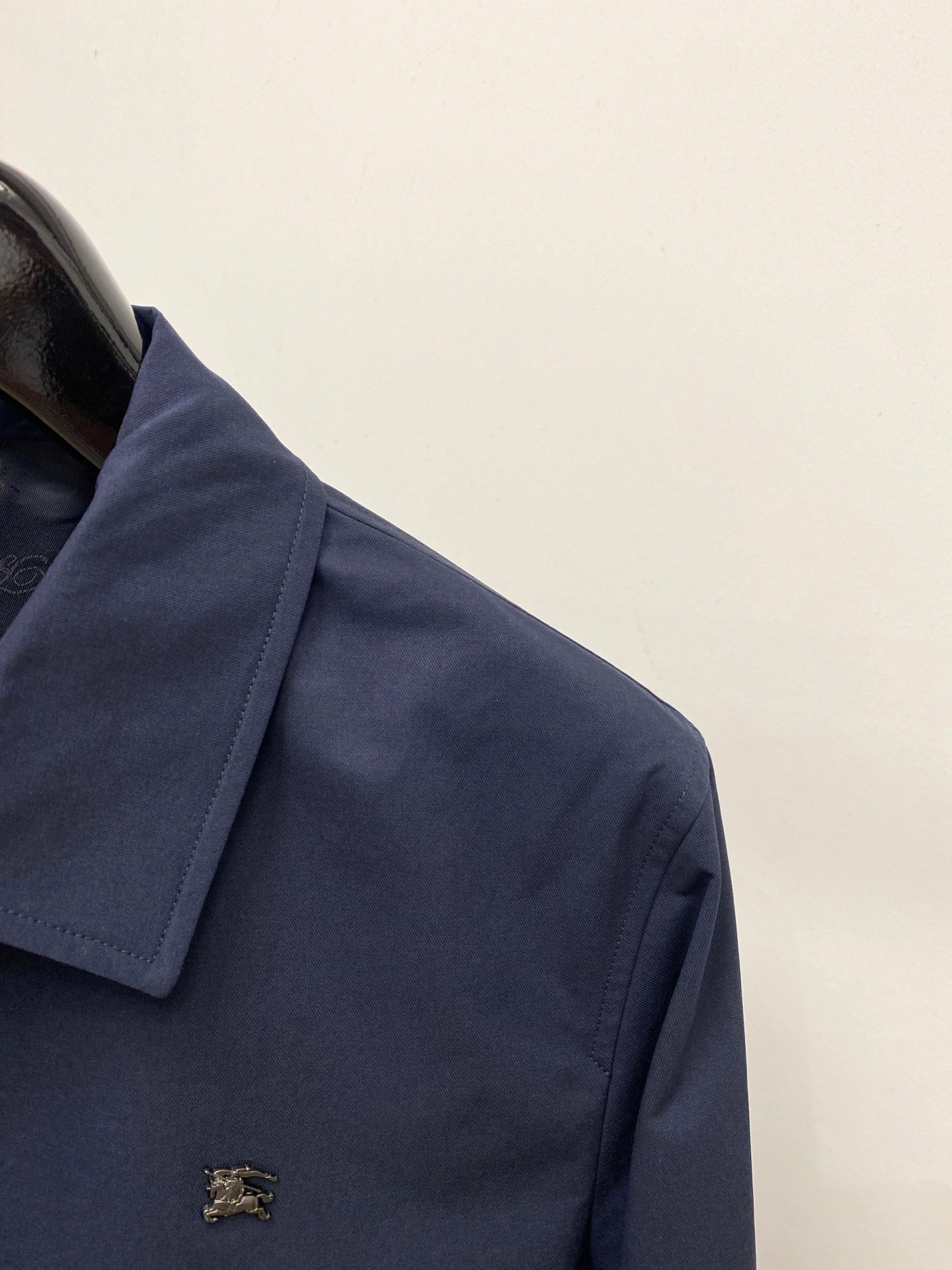 Burberry Veste Harrington légère à logo – Bleu marine - vue 3