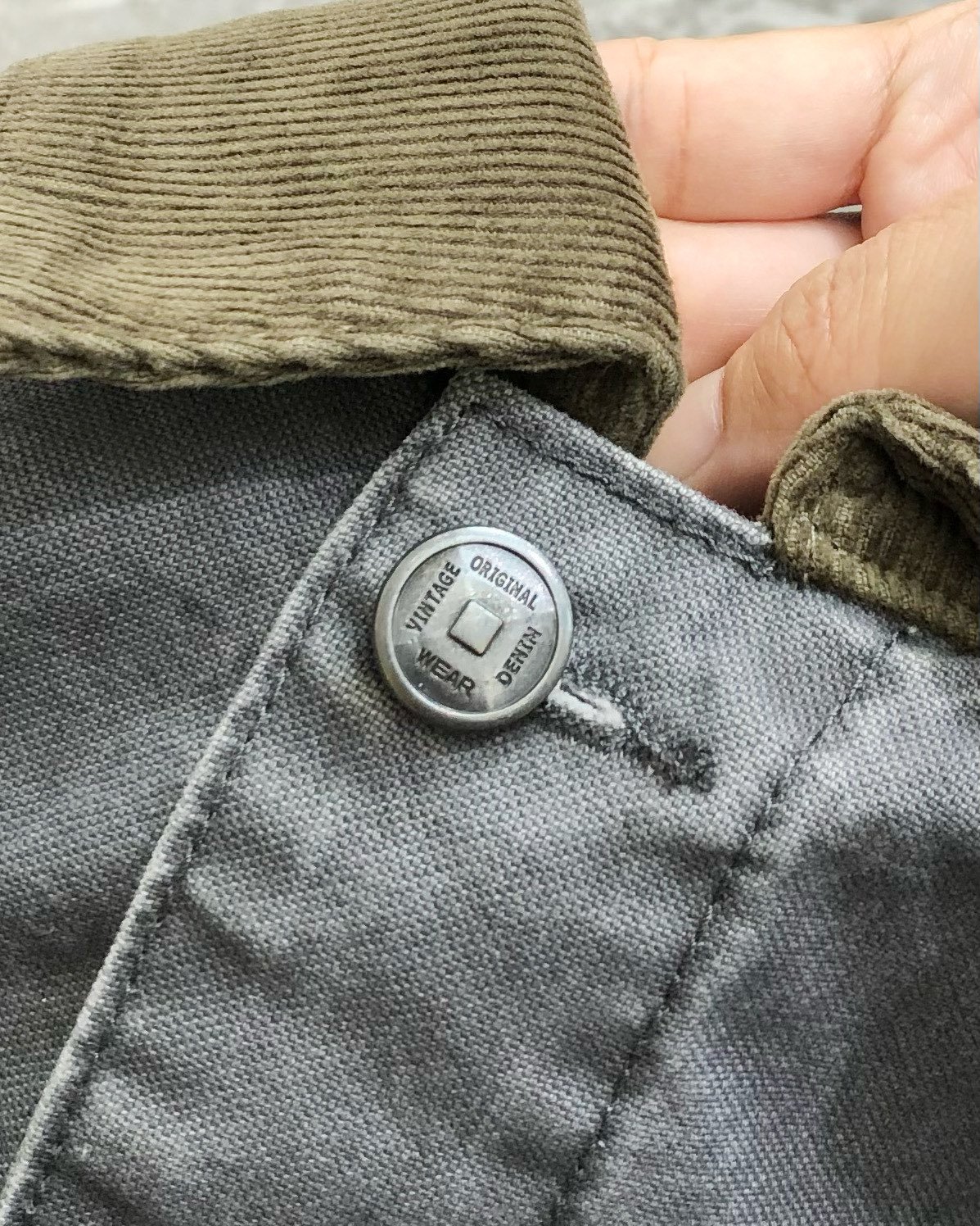 Prada Veste en denim à col velours – Gris délavé - vue 4