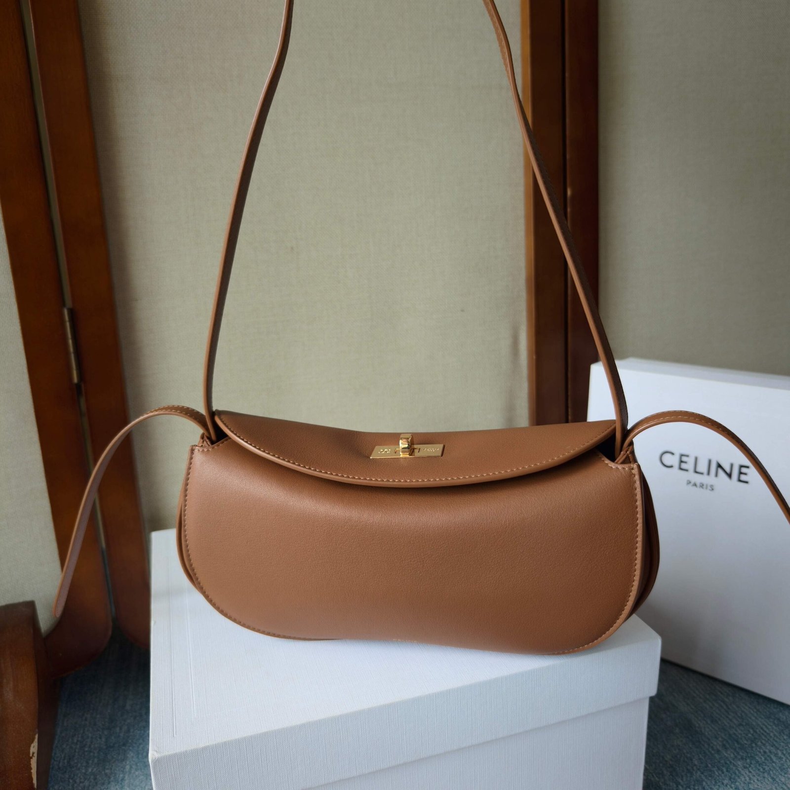 Celine Sac baguette à rabat et fermoir métallique