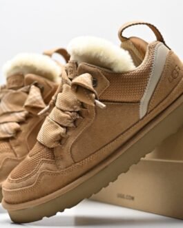 UGG Sneakers basses fourrées à semelle crantée Camel