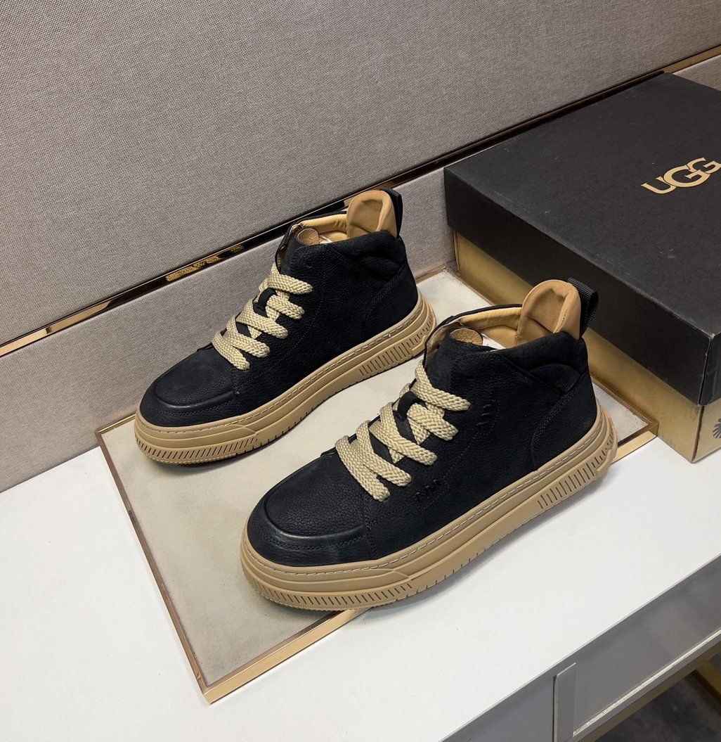 UGG Baskets montantes à lacets et semelle contrastée Bleu nuit - vue 2