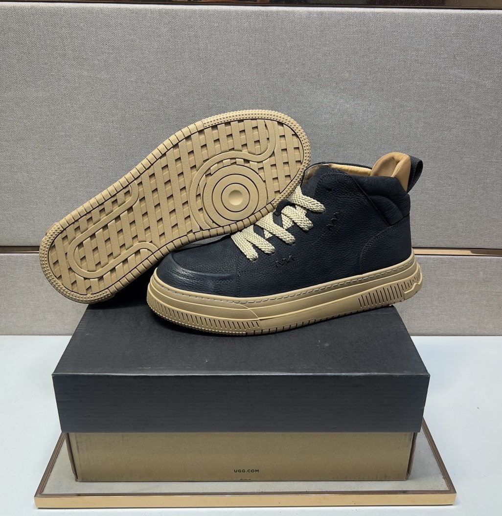 UGG Baskets montantes à lacets et semelle contrastée Bleu nuit - vue 6