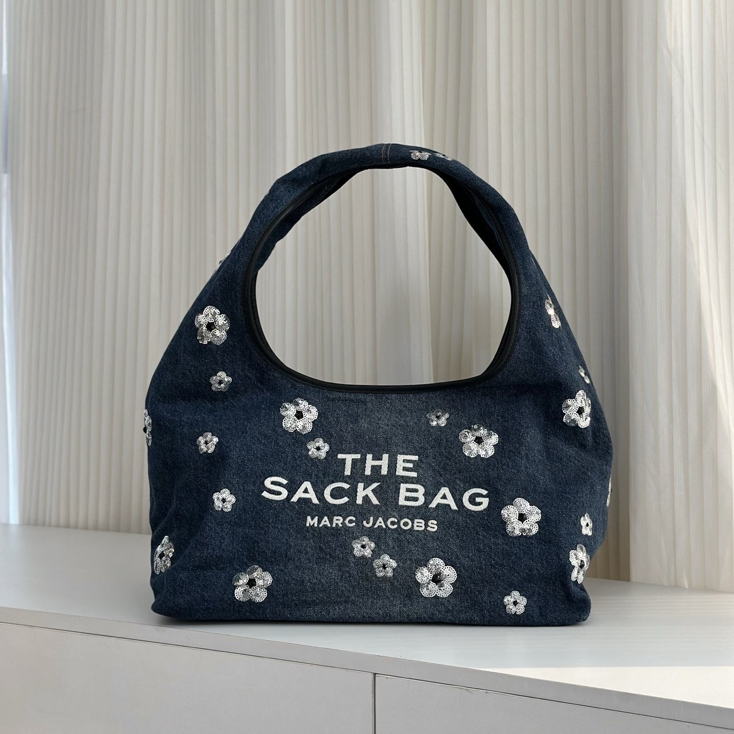 Marc Jacobs The Sack Bag en denim à fleurs