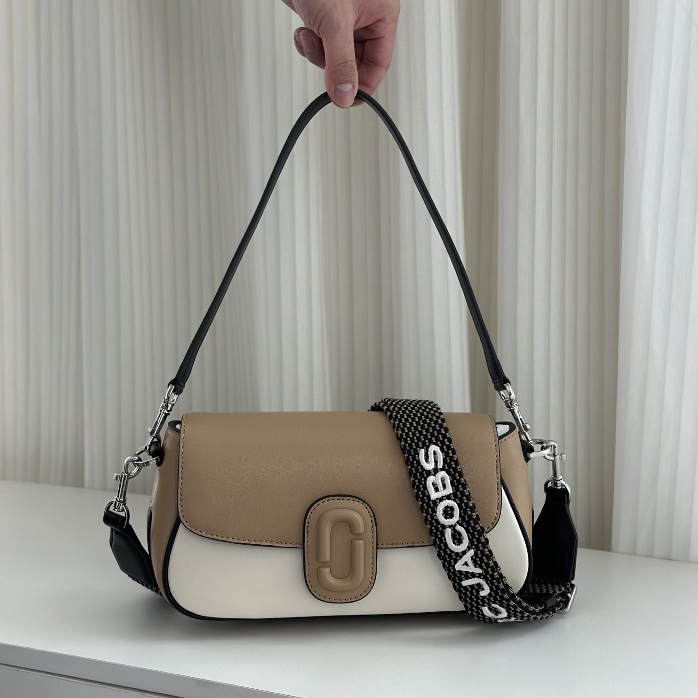 Marc Jacobs Sac à rabat bicolore à boucle ovale