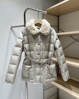 Moncler Doudoune longue ceinturée à col effet moutonné