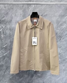 Burberry Blouson léger beige zippé à doublure carreaux