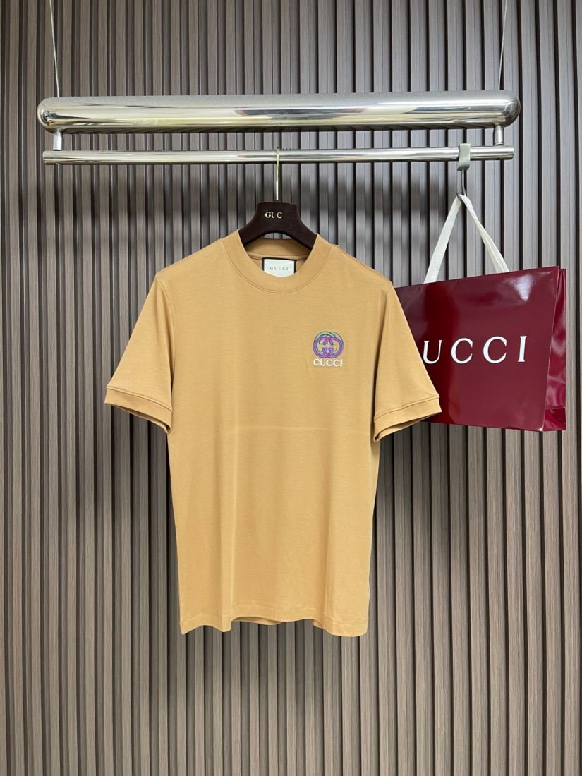 gucci t-shirt à col rond avec logo brodé multicolore