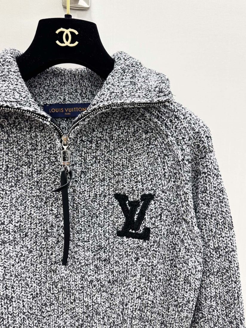 Louis Vuitton Pull à demi-zip en maille chinée et monogramme – Image 4