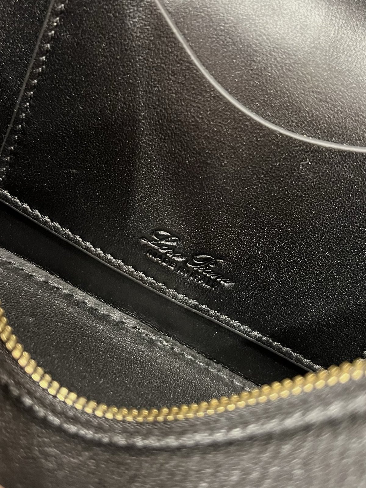 loro piana sac cylindrique porté main à bandoulière amovible - vue 20
